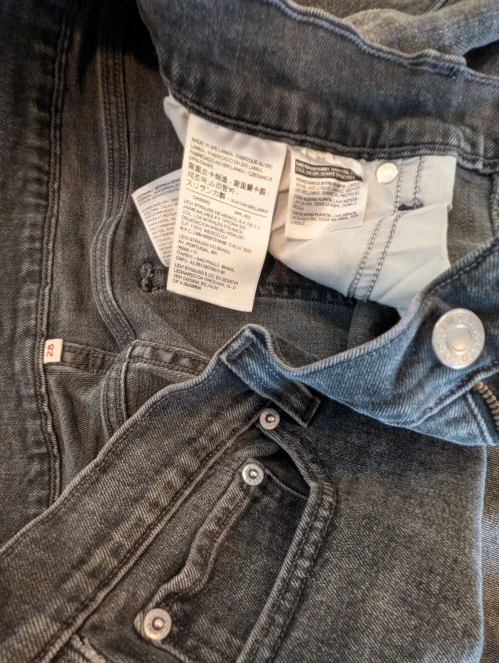 Levi's Black Wash Mini Denim Skirt 28 - Picture 5 of 5